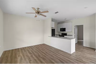 409 Beto Street, Huntsville, TX 77340 - Photo 7