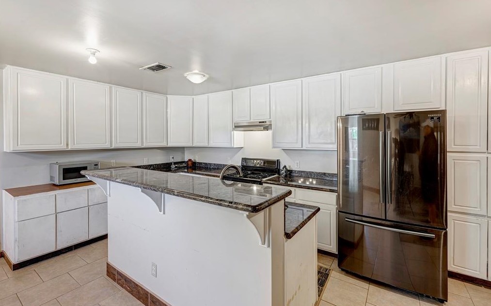7634 Broadview Dr, Houston TX  77061-1605 exterior