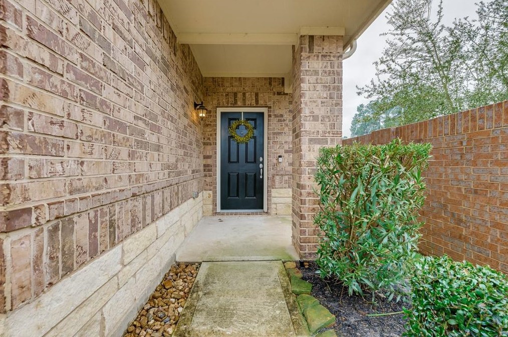 1602 Grable Cove Ln, Spring TX  77379-2787 exterior