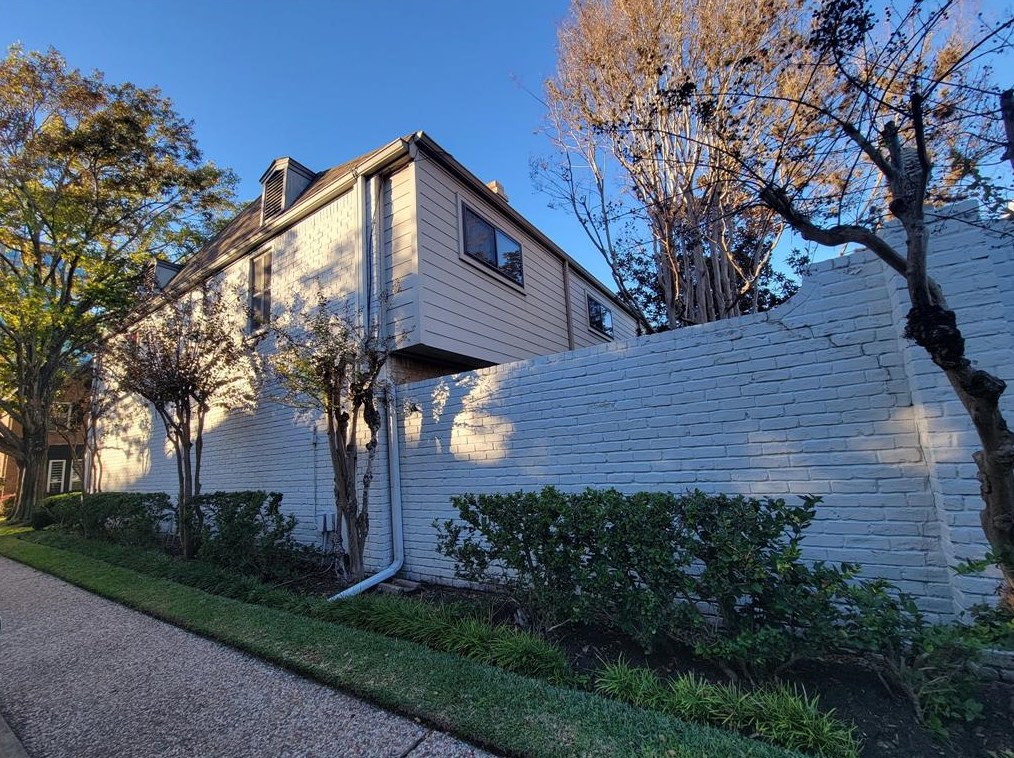 3636 Lake St, Houston TX  77098-5520 exterior