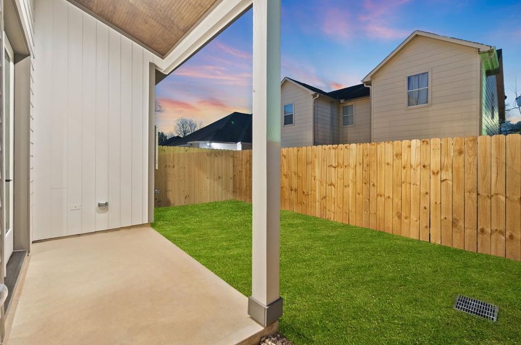 4212 Mckinley St, Houston TX  77051-1832 exterior