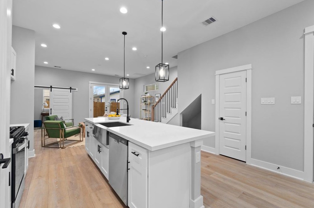 4212 Mckinley St, Houston TX  77051-1832 exterior