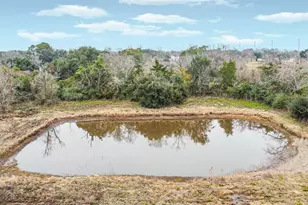 1300 N Battlebell Rd, Highlands, TX 77562 - Photo 7