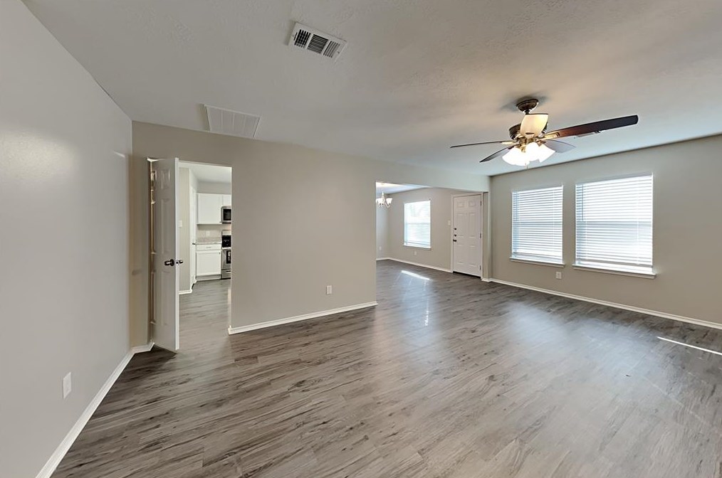 4023 Sand Ripple Ln, Katy TX  77449-8135 exterior
