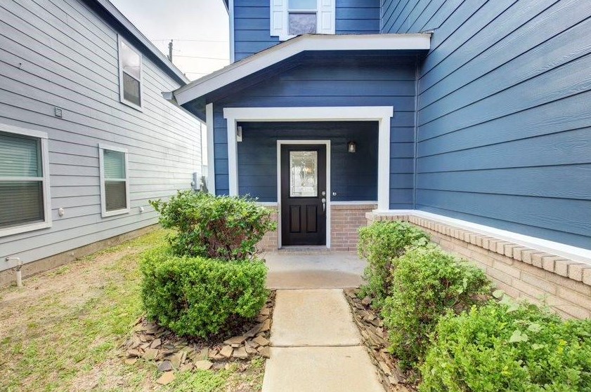 526 Silky Leaf Dr, Houston TX  77073-2832 exterior