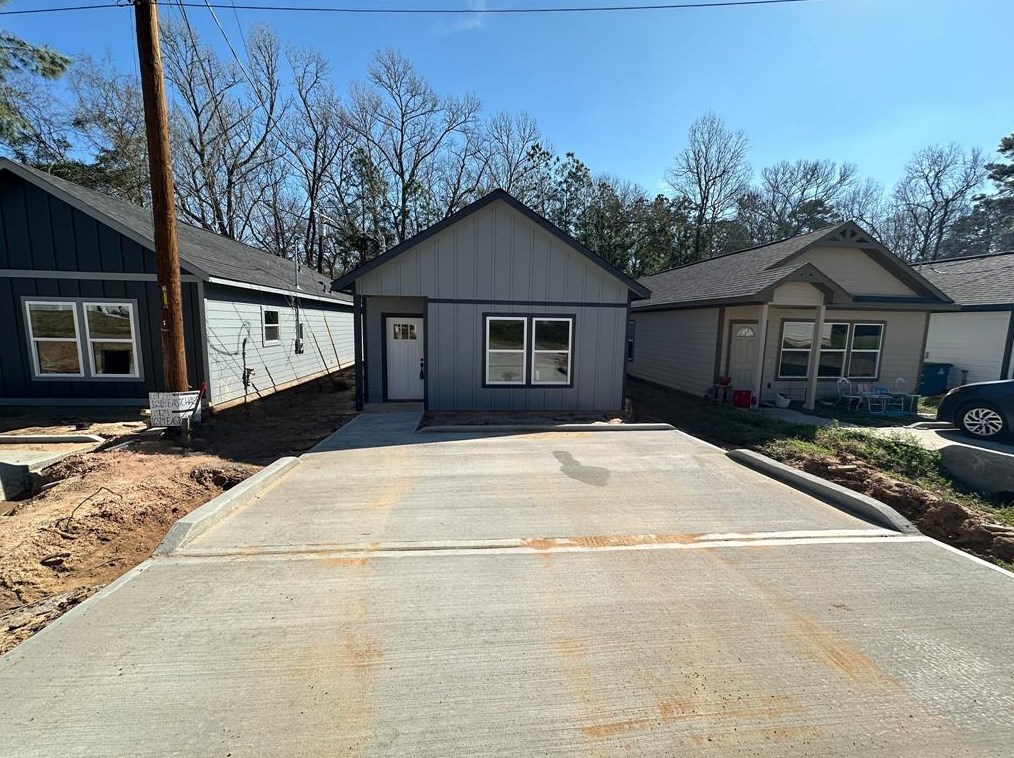 16514 Eastchase, Montgomery TX 77316-6704 exterior