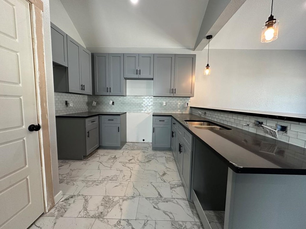 16514 Eastchase, Montgomery TX 77316-6704 exterior