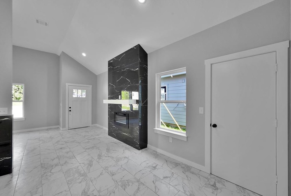 16514 Eastchase, Montgomery TX 77316-6704 exterior