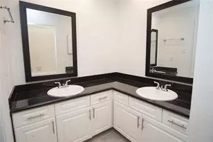 16800 Sugar Pine Dr, Houston, TX 77090 - Photo 19