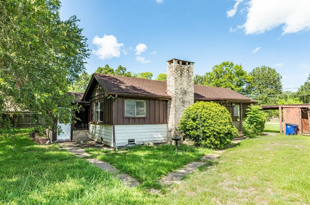 3011 Shady Ln, Houston TX  77598-6009 exterior