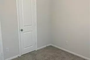 217 Lt Rusty Dr, Jarrell, TX 76537 - Photo 15