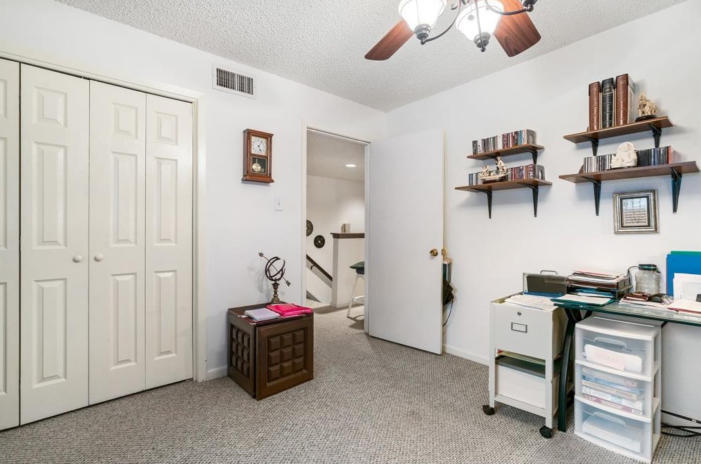 15 April Hl, Montgomery TX 77356-5923 exterior