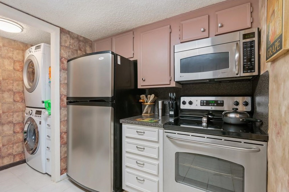 15 April Hl, Montgomery TX 77356-5923 exterior