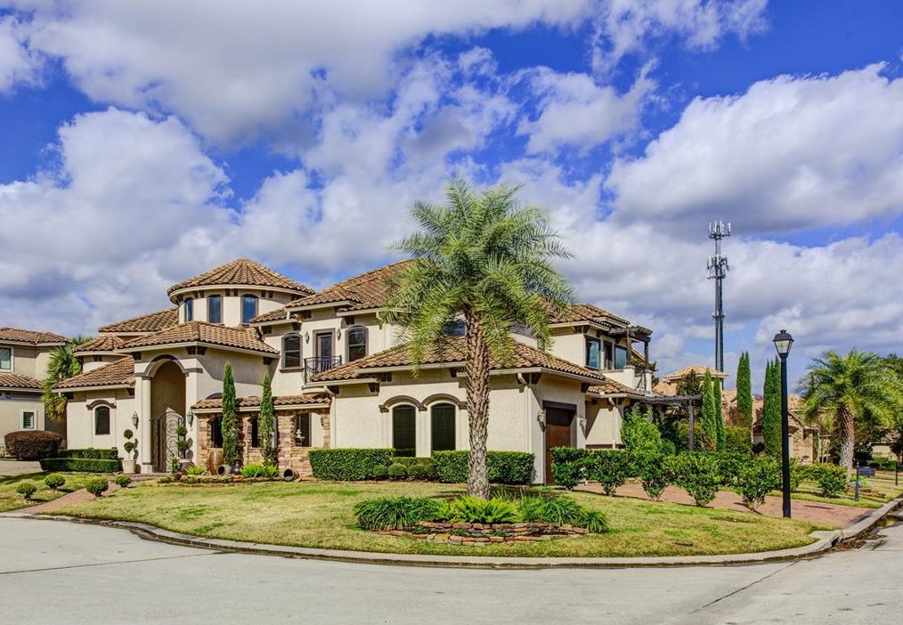 47 Lake Sterling Gate Dr, Spring TX  77379-7205 exterior