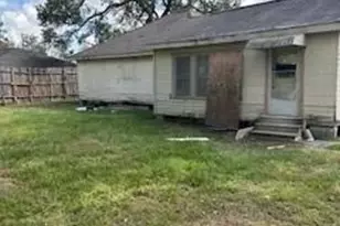 238 Betral St, Houston, TX 77022 - Photo 5