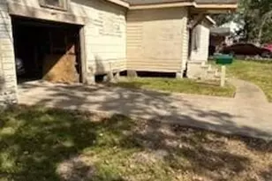 238 Betral St, Houston, TX 77022 - Photo 3