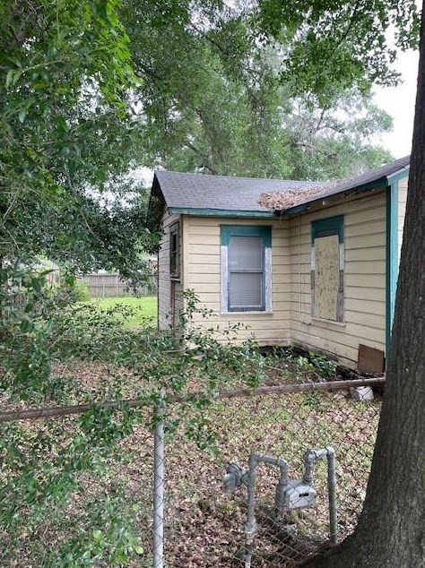 9705 Peachtree St, Houston TX  77016-4123 exterior