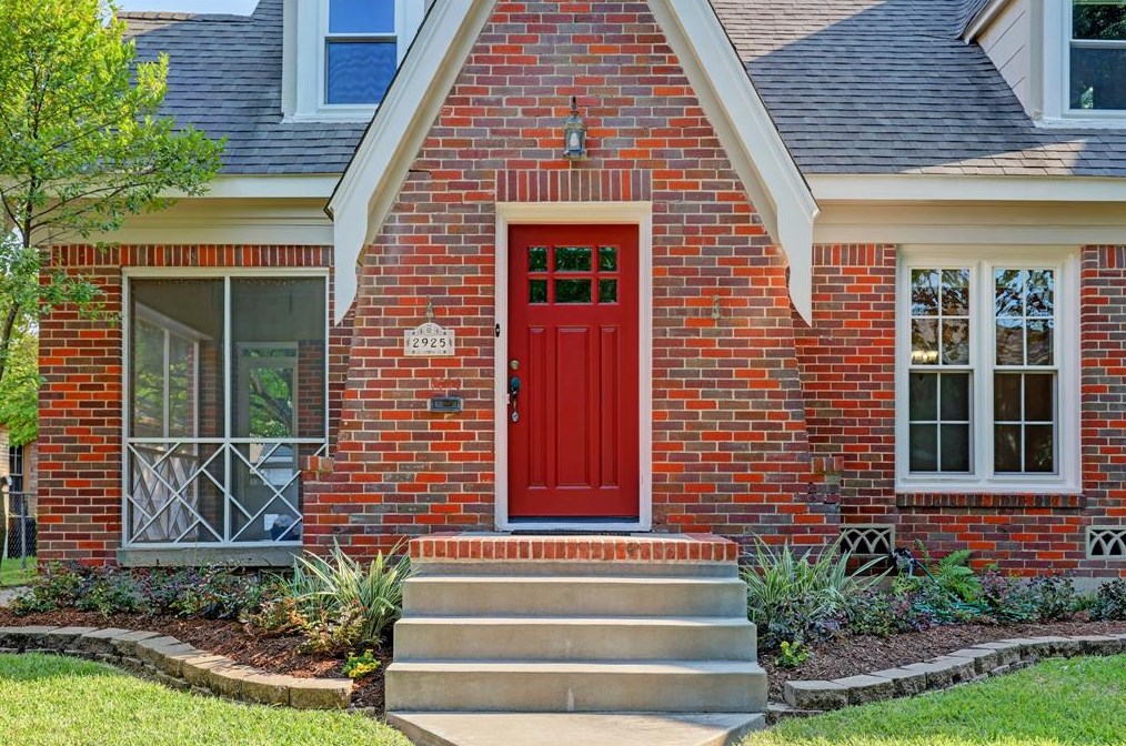 2925 Plumb St, Houston TX  77005-3057 exterior