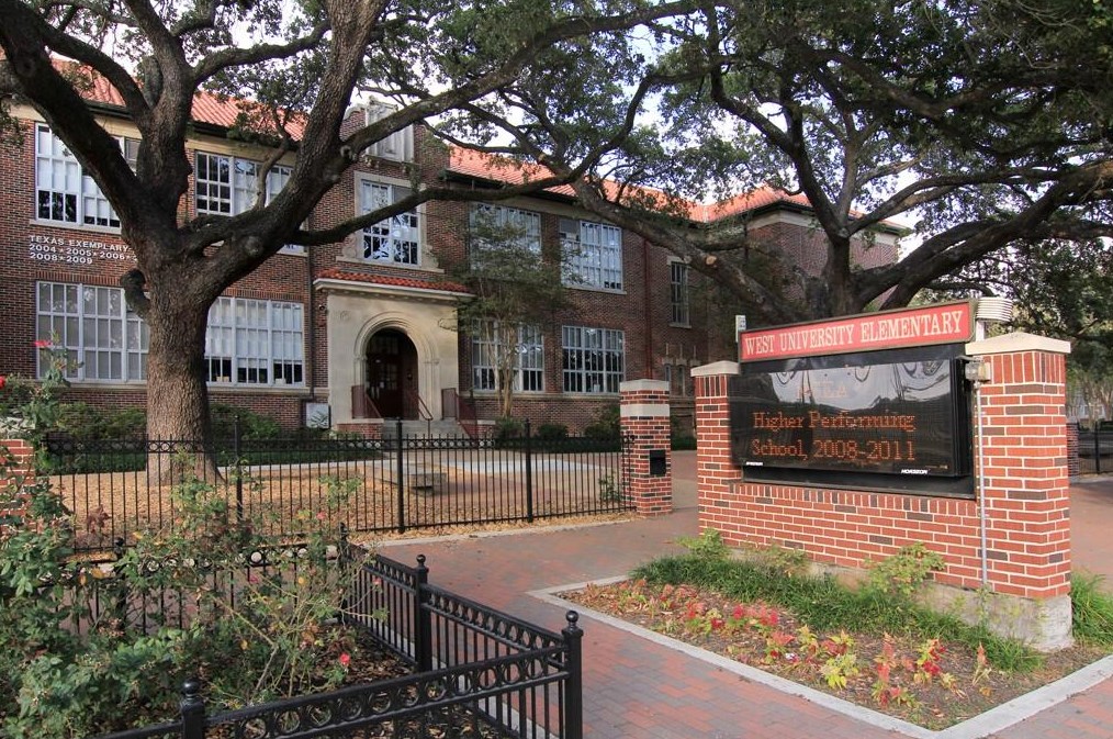 2925 Plumb St, Houston TX  77005-3057 exterior
