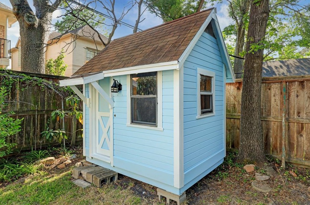 2925 Plumb St, Houston TX  77005-3057 exterior
