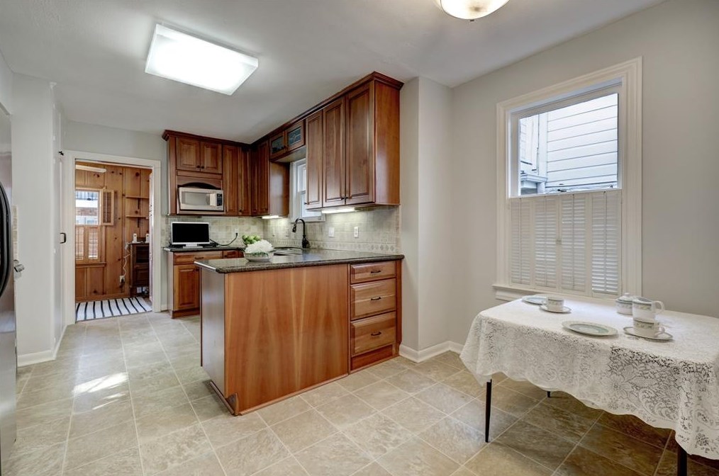 2925 Plumb St, Houston TX  77005-3057 exterior
