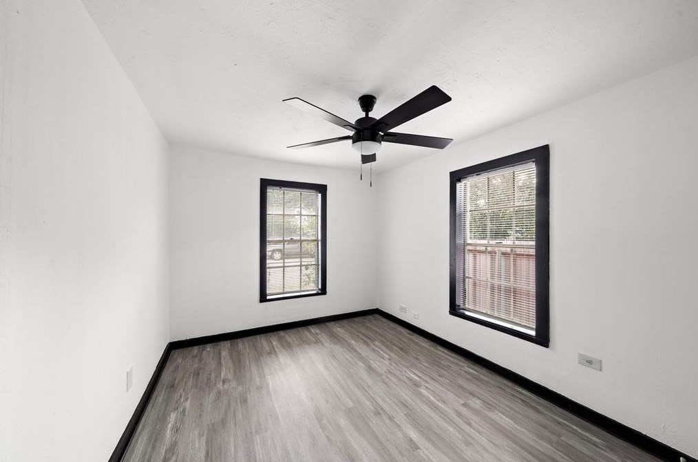 1504 Luzon, Houston TX  77009-7922 exterior