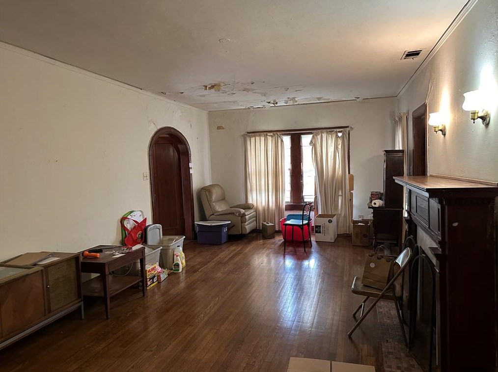 3418 Southmore Blvd, Houston TX  77004-6343 exterior