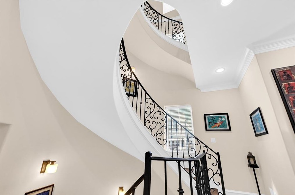 5611 Maxie, Houston TX  77007-3054 exterior