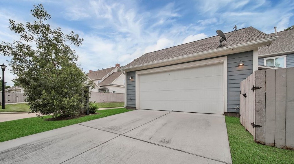 207 Kendrick Pines Blvd, Spring TX  77389-2842 exterior