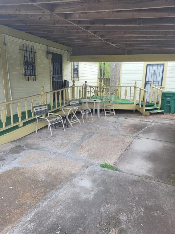5106 Noble, Houston TX  77020-2708 exterior