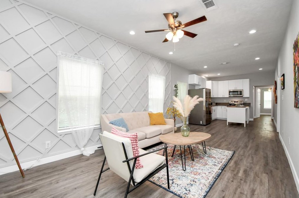 4105 New Orleans, Houston TX  77020-2545 exterior