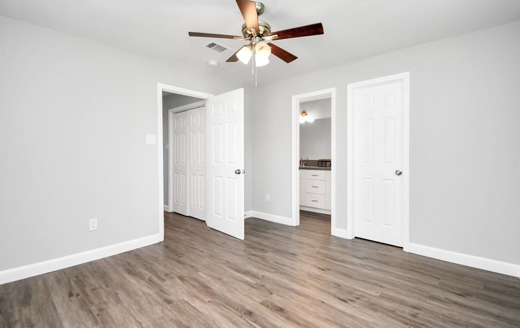 4105 New Orleans, Houston TX  77020-2545 exterior