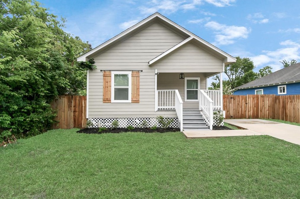 4105 New Orleans, Houston TX  77020-2545 exterior