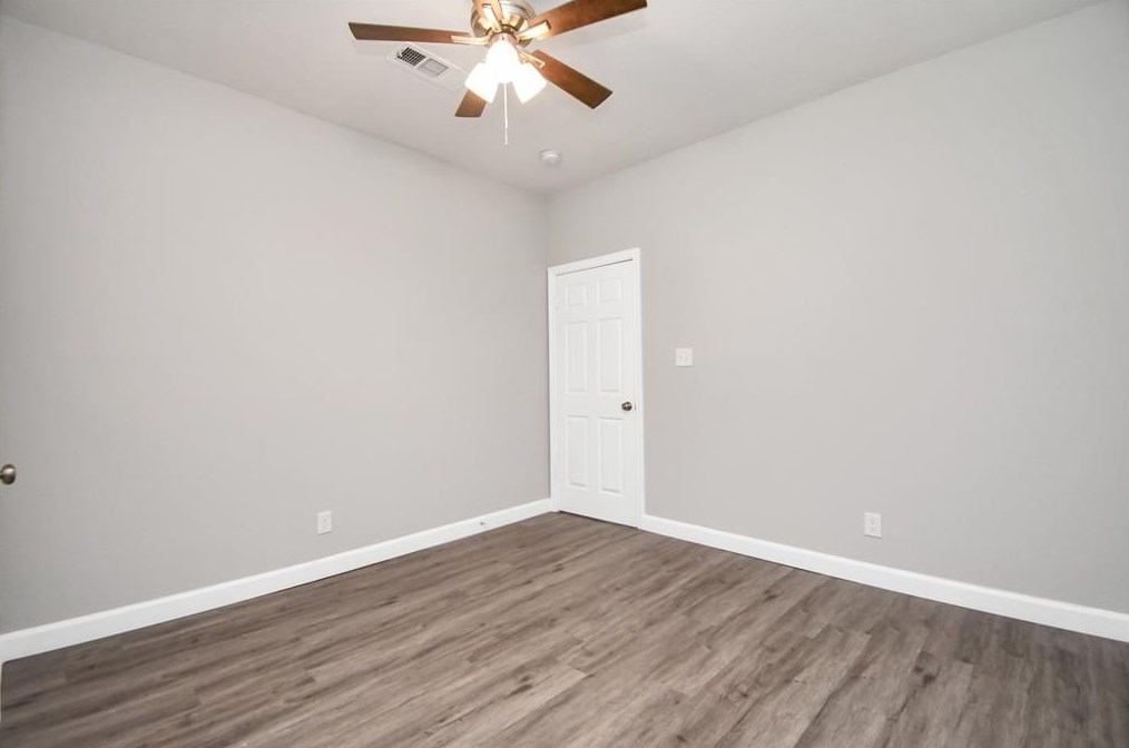 4105 New Orleans, Houston TX  77020-2545 exterior