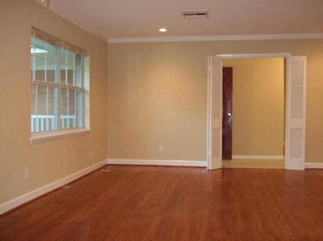 5811 Mcknight, Houston TX  77035-2323 exterior