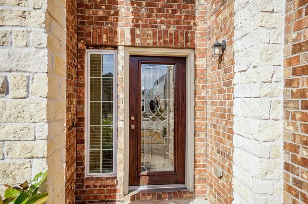 1223 Maple Ace Dr, Katy TX  77493-2912 exterior