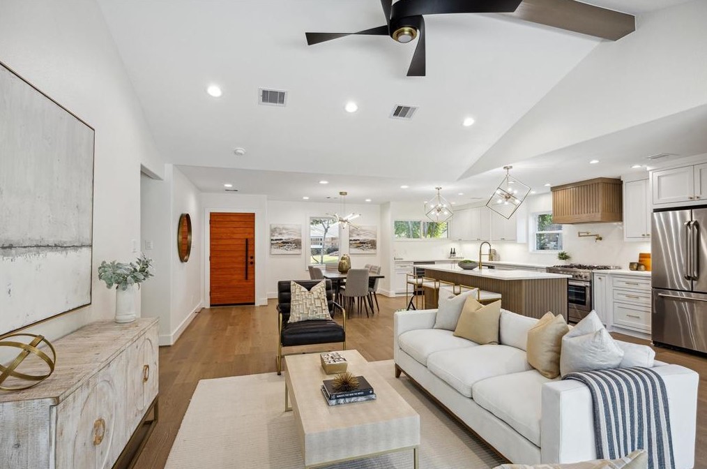 10710 Wickersham Ln, Houston TX  77027-4014 exterior