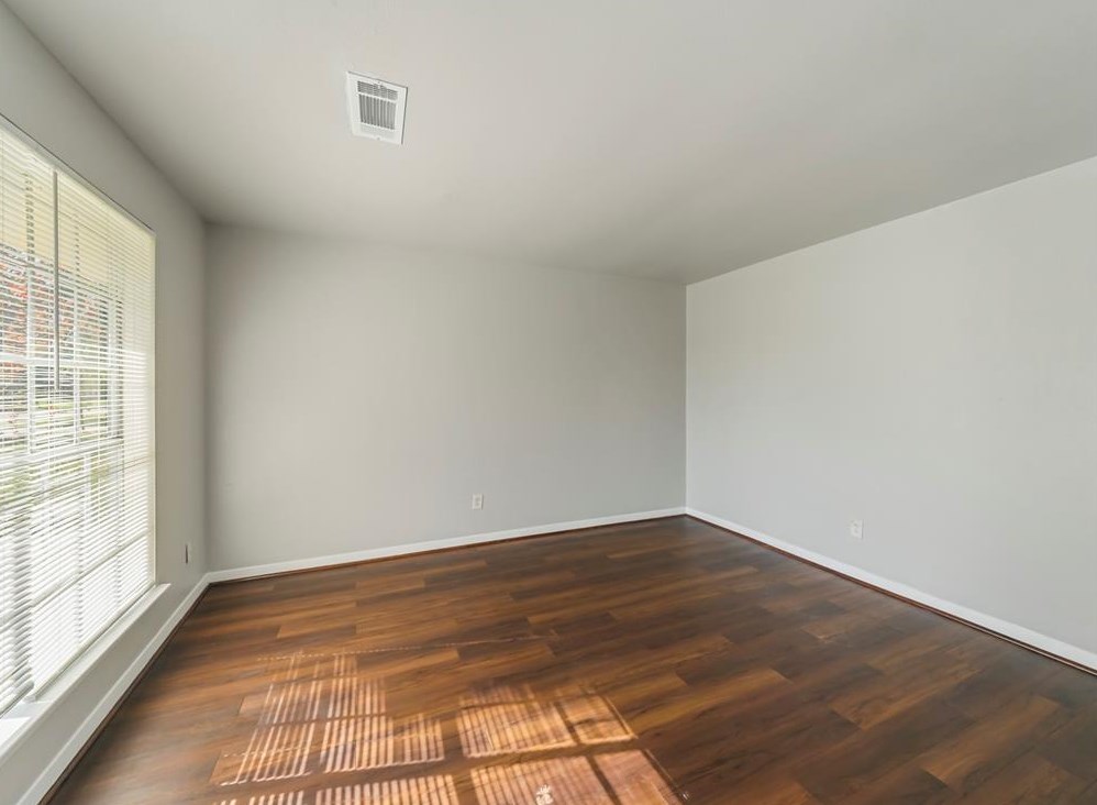 122 Havner Ln, Houston TX  77037-2906 exterior