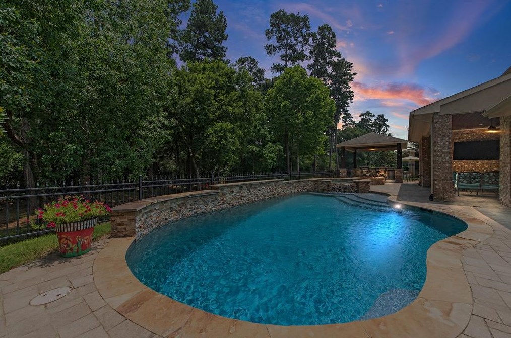 3338 Cotswold Manor Dr, Humble TX 77339-1661 exterior