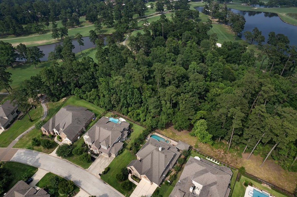 3338 Cotswold Manor Dr, Humble TX 77339-1661 exterior