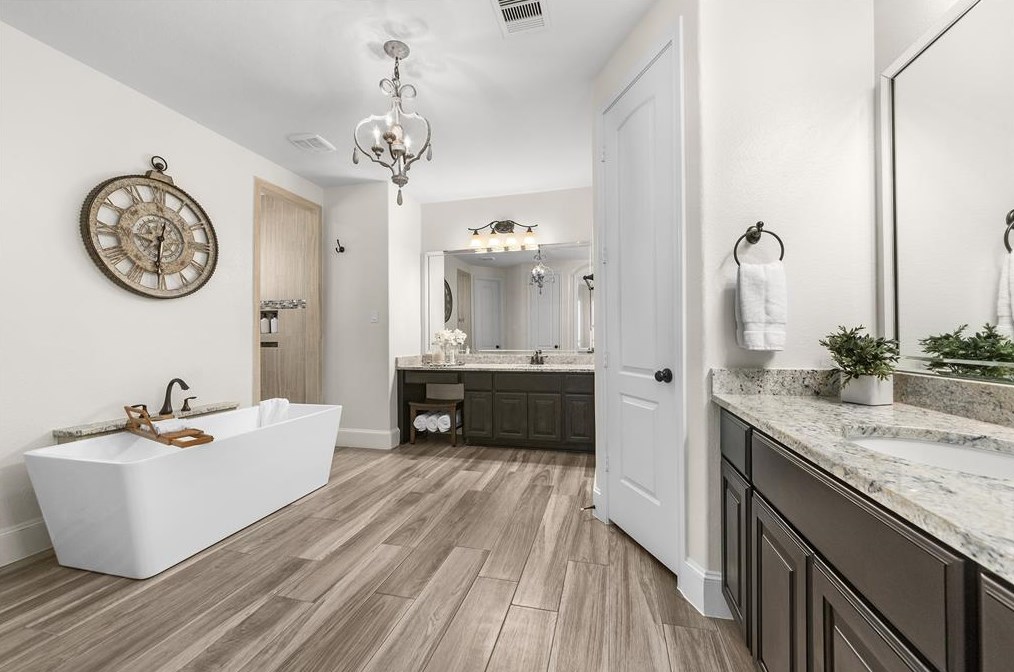 3338 Cotswold Manor Dr, Humble TX 77339-1661 exterior