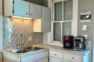 1328 Ave N 1/2, Galveston, TX 77550 - Photo 9