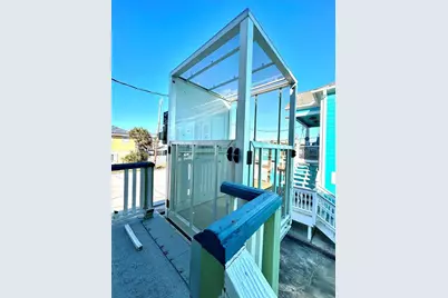 1328 Avenue N 1/2, Galveston, TX 77550 - Photo 11