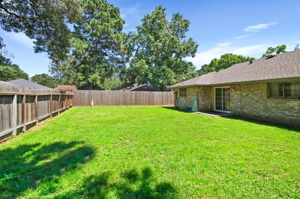 2519 Meandering Trl, Humble TX 77339-1052 exterior
