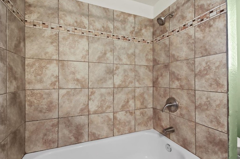 2519 Meandering Trl, Humble TX 77339-1052 exterior