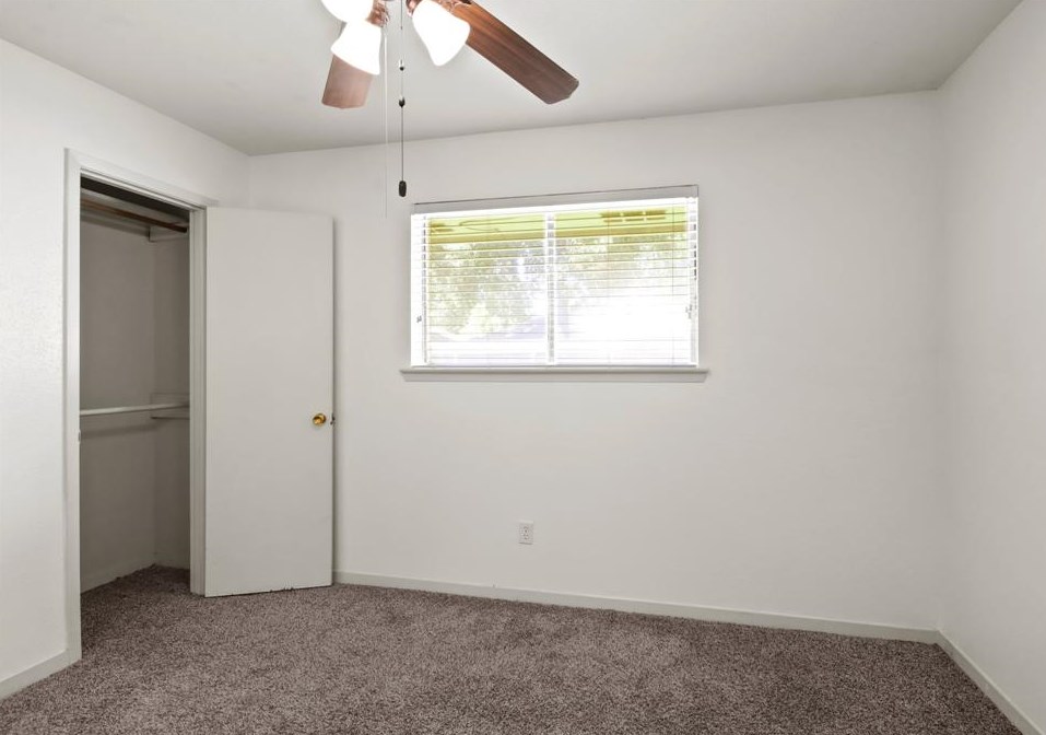 2519 Meandering Trl, Humble TX 77339-1052 exterior