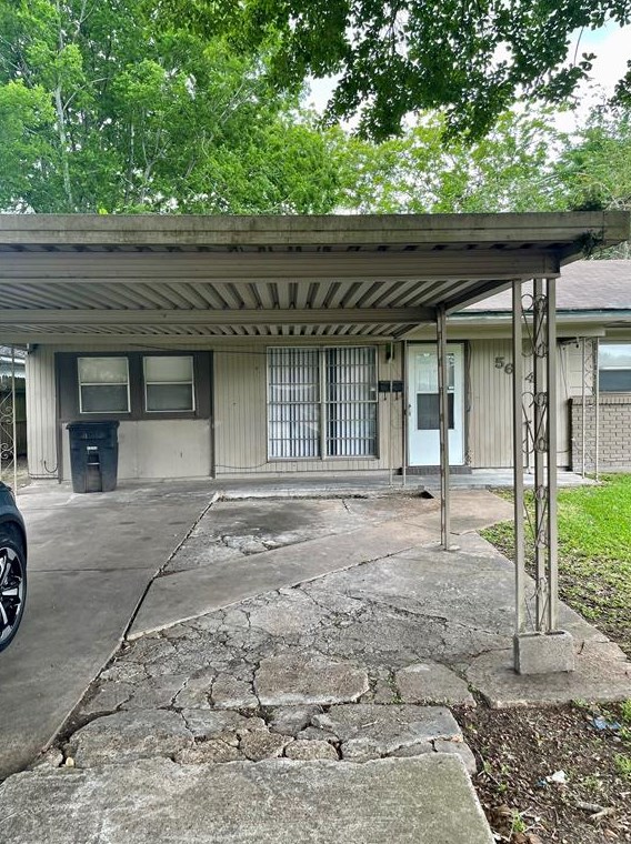 5614 Tiffany Dr, Houston TX  77085-3335 exterior