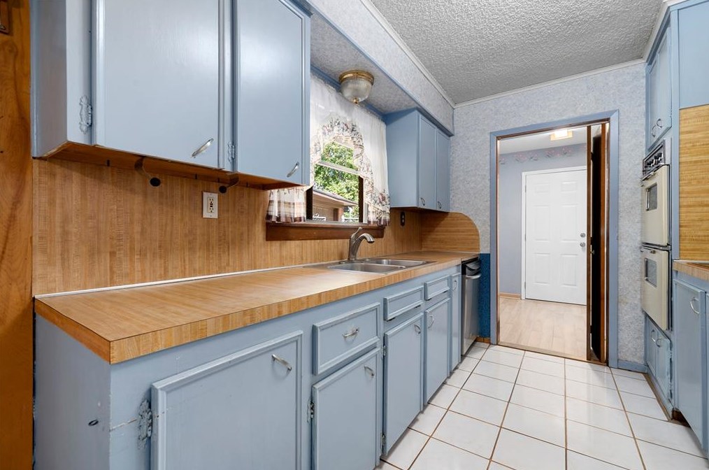 22915 Community Dr, Roman Forest TX 77357-8011 exterior