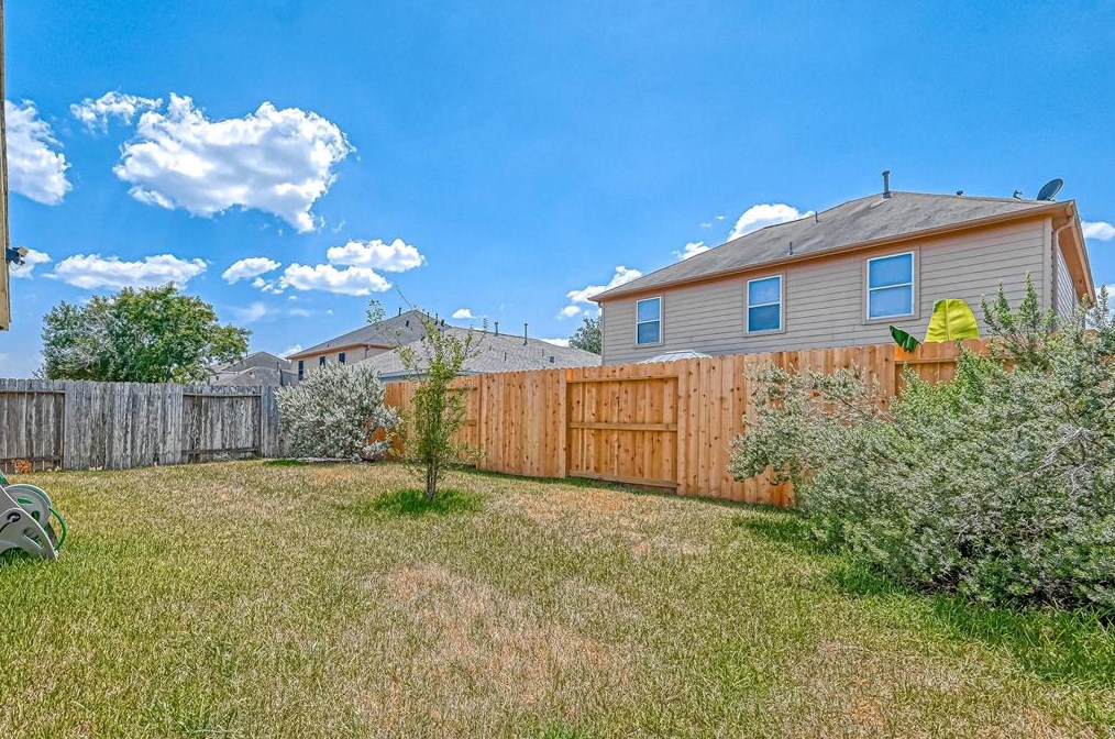 3427 Barkers Xing Ave, Houston TX  77084-7633 exterior