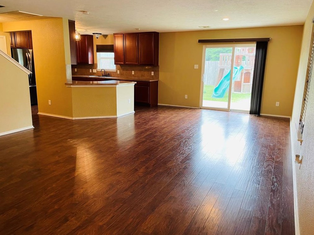 7343 Liberty Tree Ln, Houston TX  77049-3998 exterior